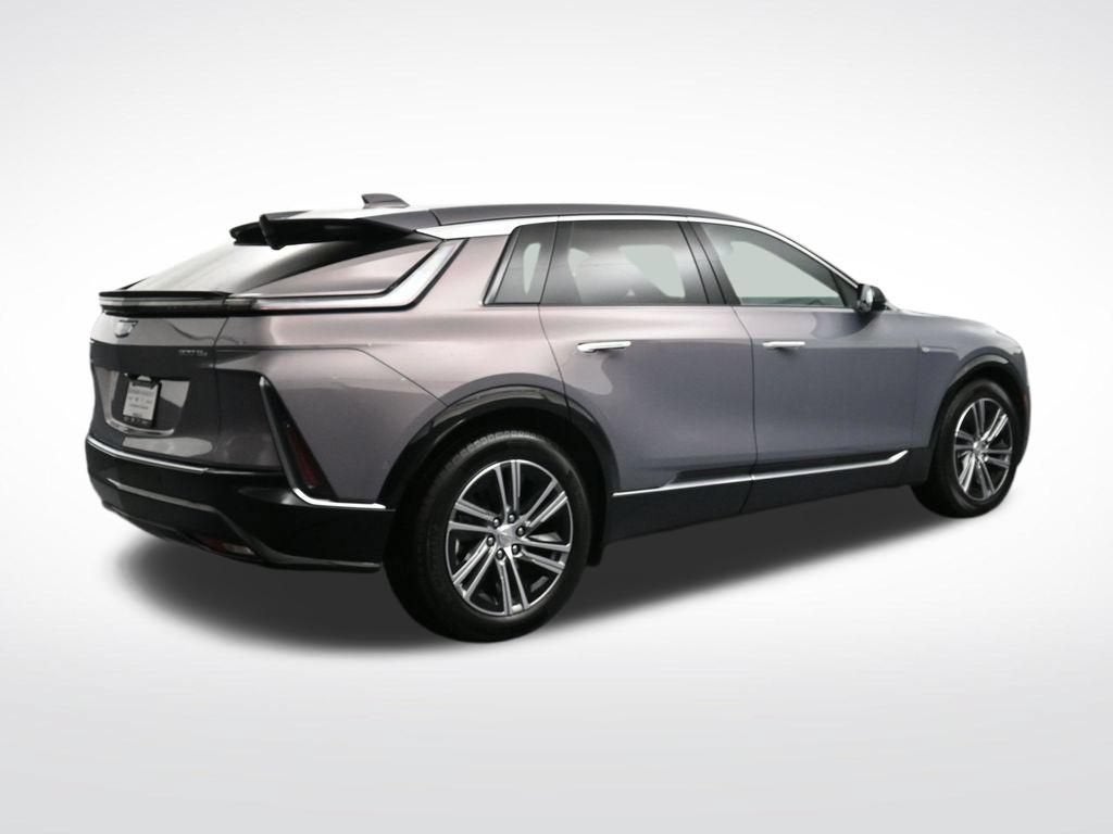 2025 Cadillac LYRIQ Luxury 1