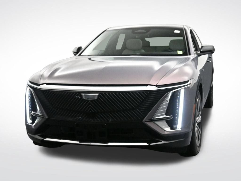 2025 Cadillac LYRIQ Luxury 1
