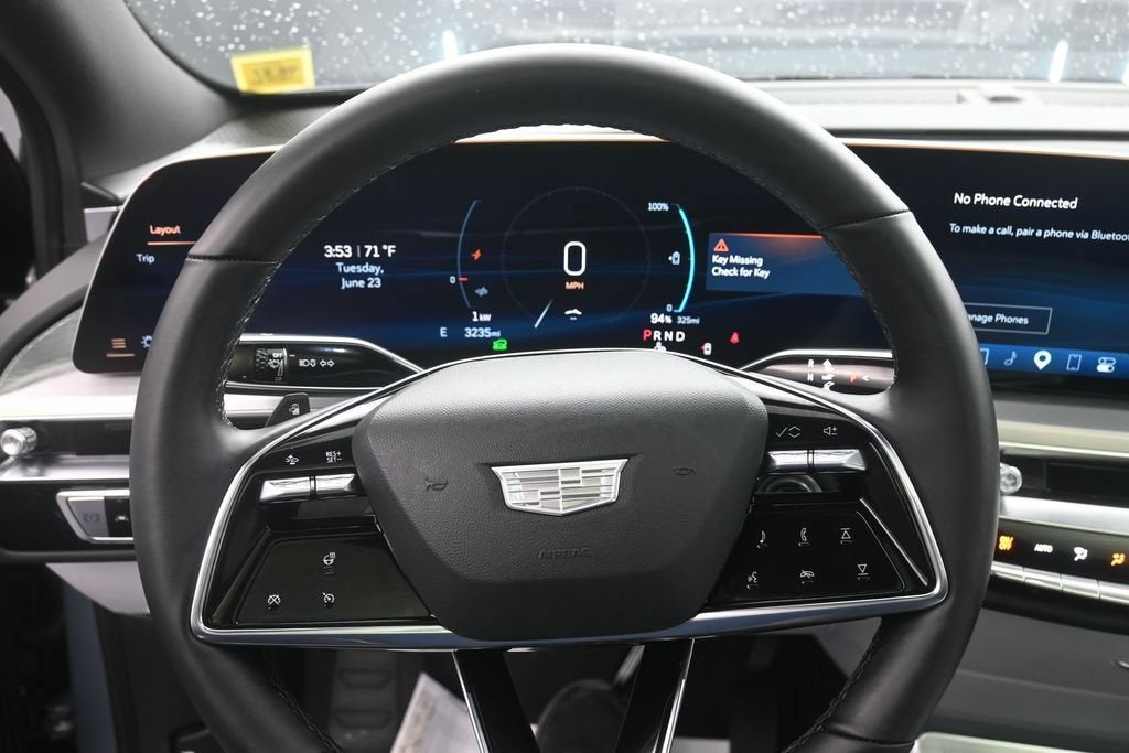 2025 Cadillac LYRIQ Luxury 1