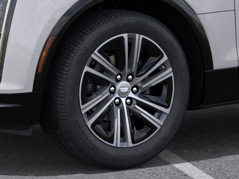 2025 Cadillac LYRIQ Luxury 2