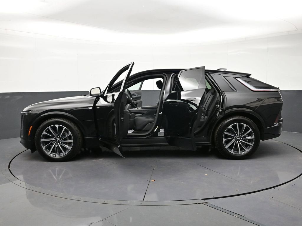 2025 Cadillac LYRIQ Sport 1