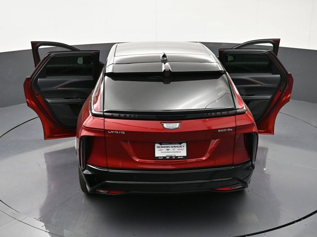 2025 Cadillac LYRIQ Sport 1
