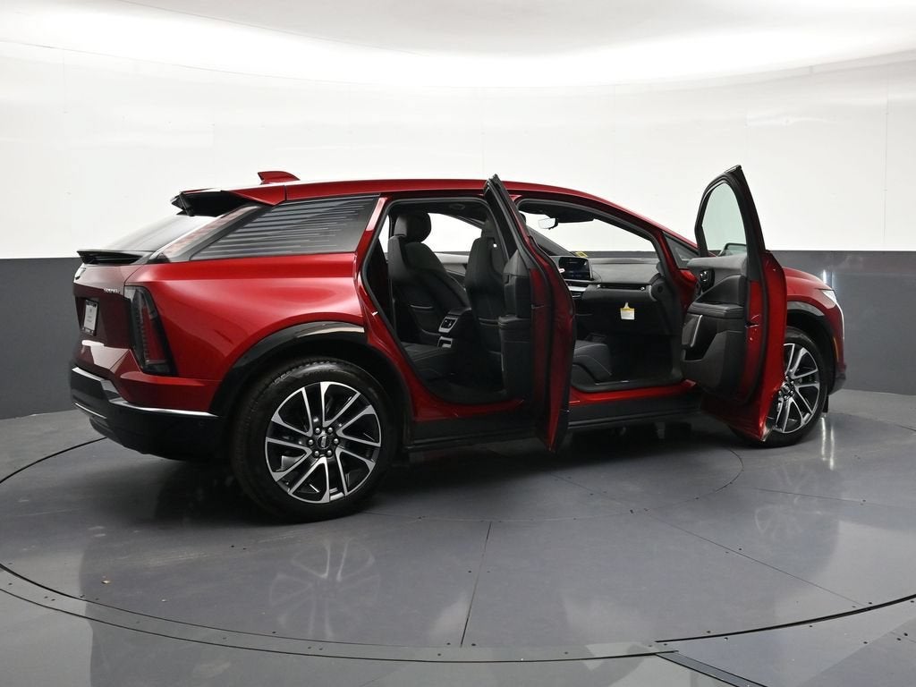 2025 Cadillac OPTIQ Sport 1