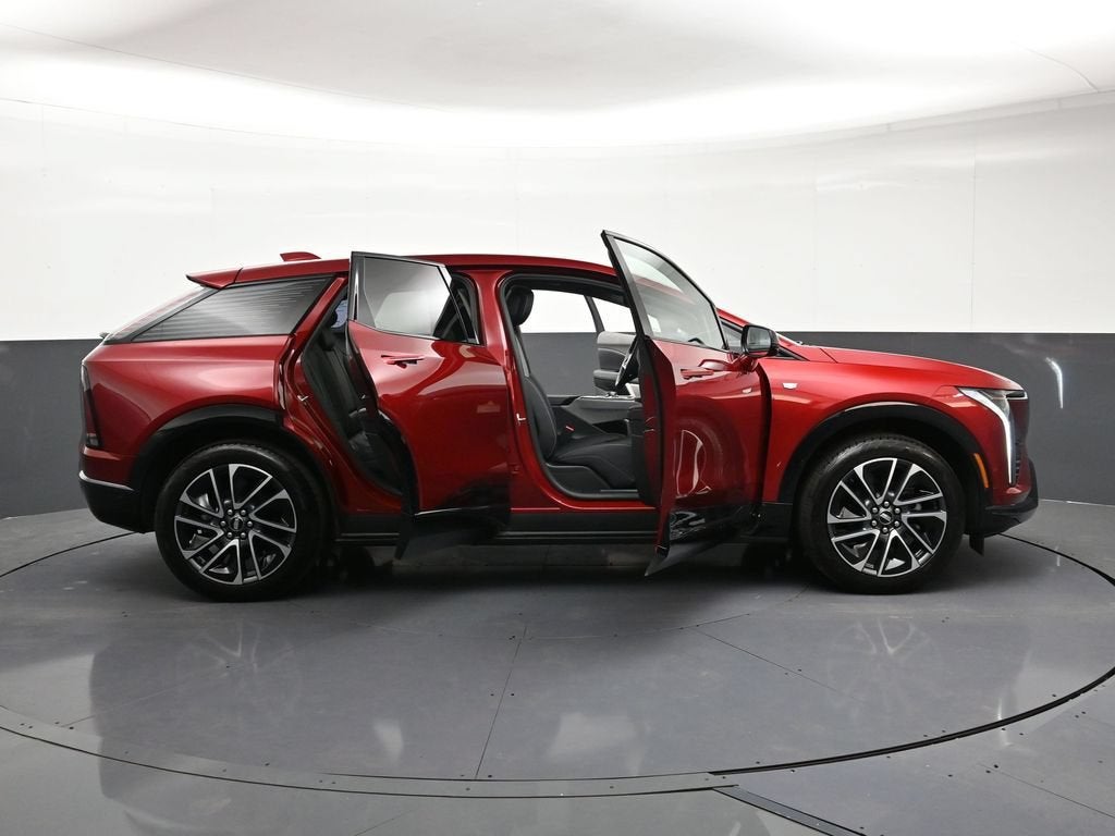 2025 Cadillac OPTIQ Sport 1