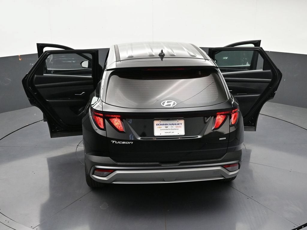 2025 Hyundai Tucson SE