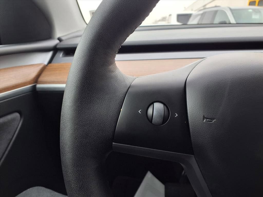 2025 Tesla Model Y Long Range