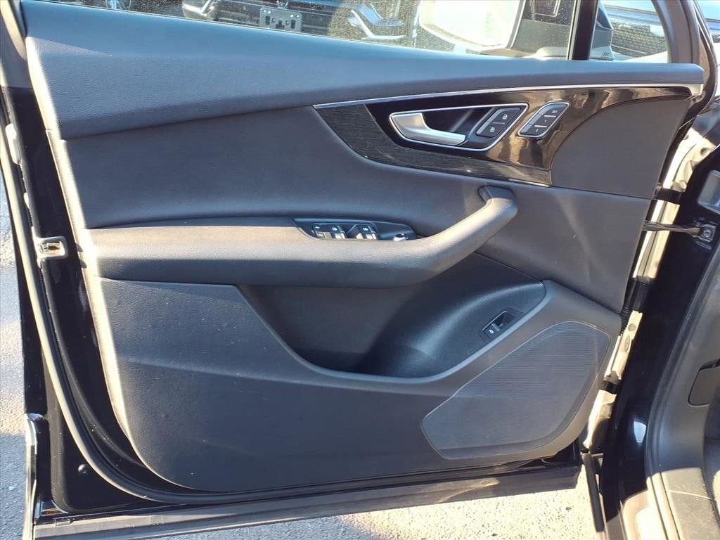 2019 Audi Q7 Premium