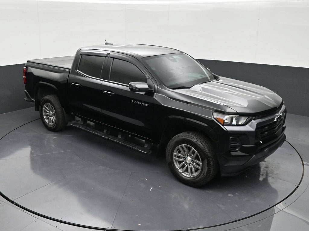 2025 Chevrolet Colorado WT/LT