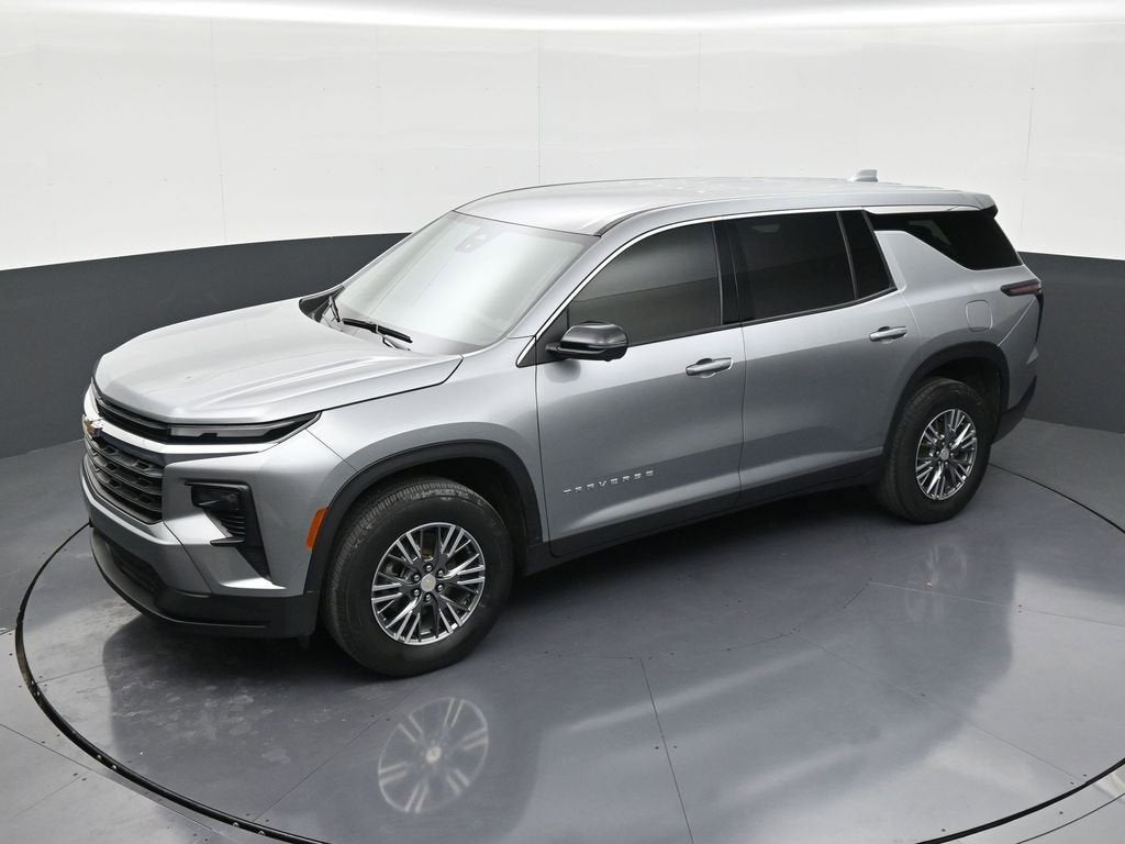 2024 Chevrolet Traverse LS