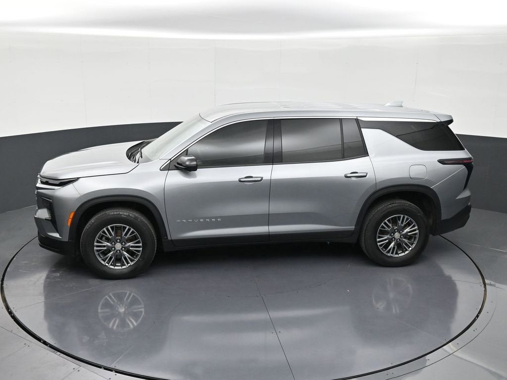 2024 Chevrolet Traverse LS
