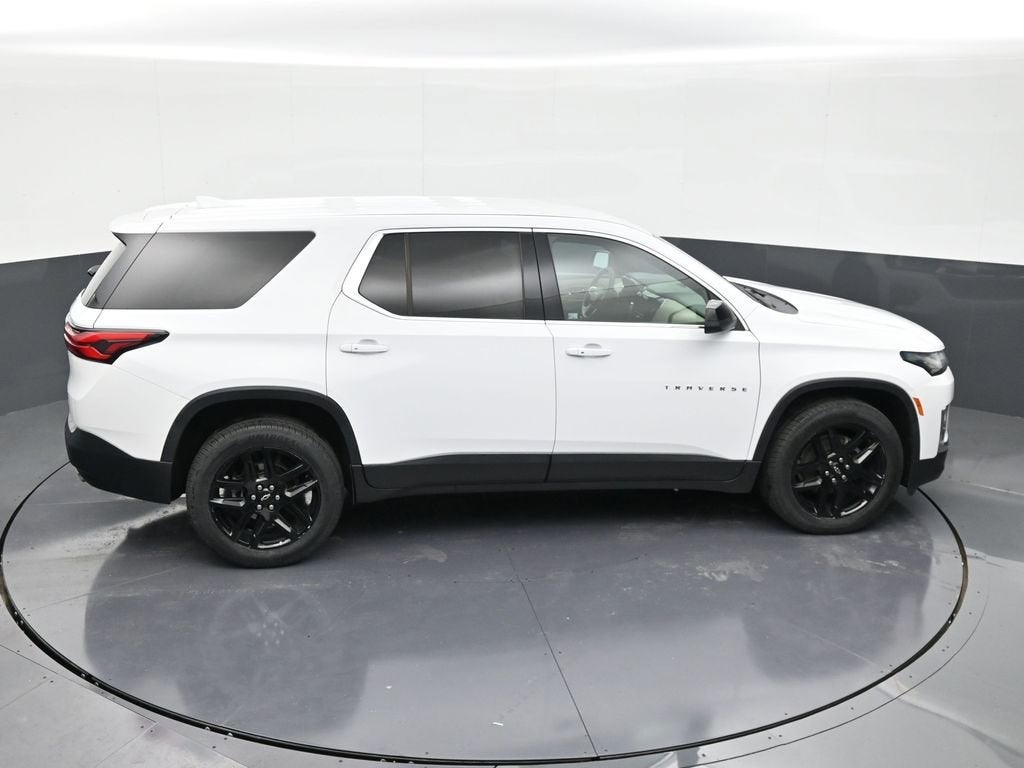 2022 Chevrolet Traverse LS