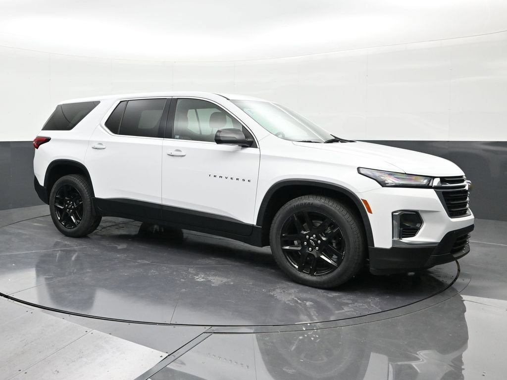 2022 Chevrolet Traverse LS
