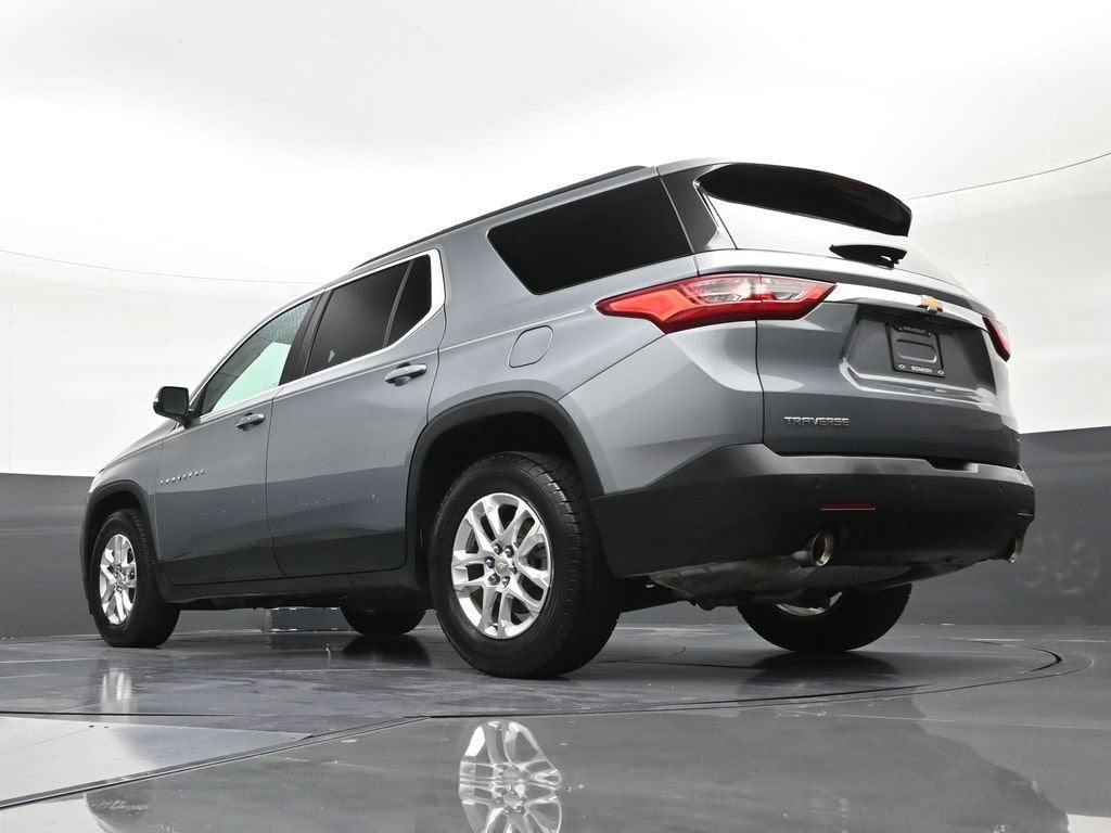 2021 Chevrolet Traverse LT Cloth