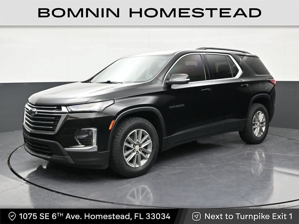 2022 Chevrolet Traverse LT Cloth