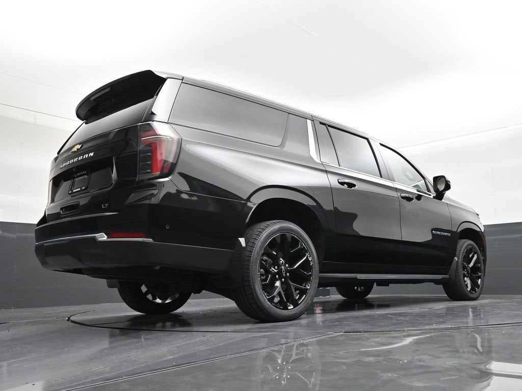 2025 Chevrolet Suburban LT