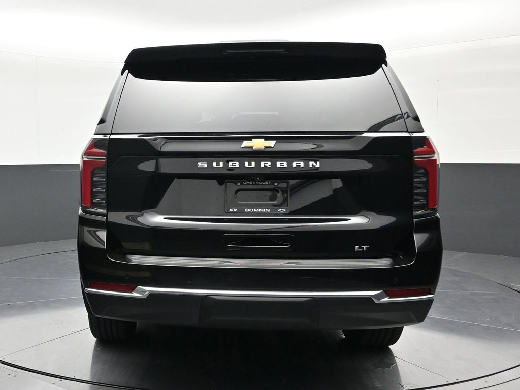 2025 Chevrolet Suburban LT