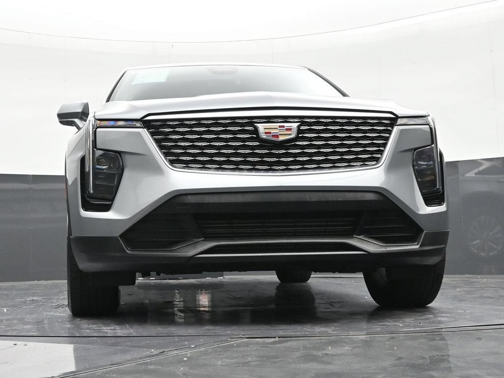 2024 Cadillac XT4 Luxury