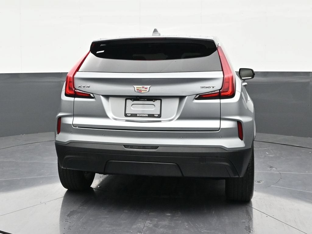 2024 Cadillac XT4 Luxury
