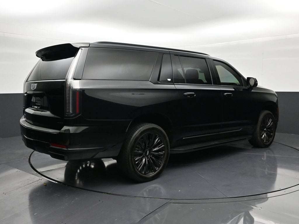 2025 Cadillac Escalade ESV Sport