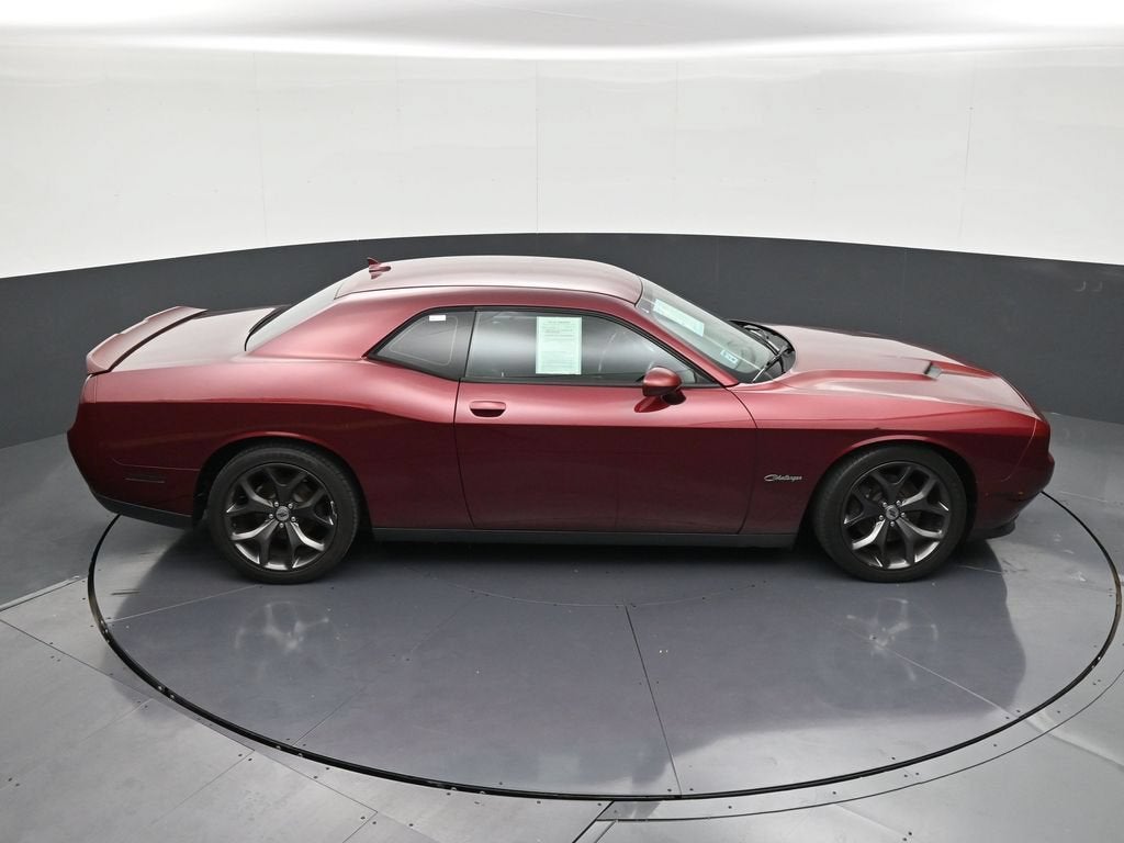 2018 Dodge Challenger SXT Plus