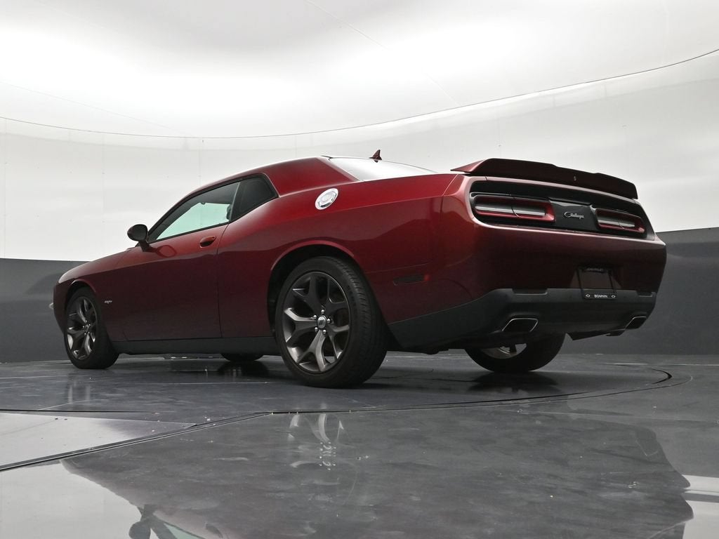2018 Dodge Challenger SXT Plus