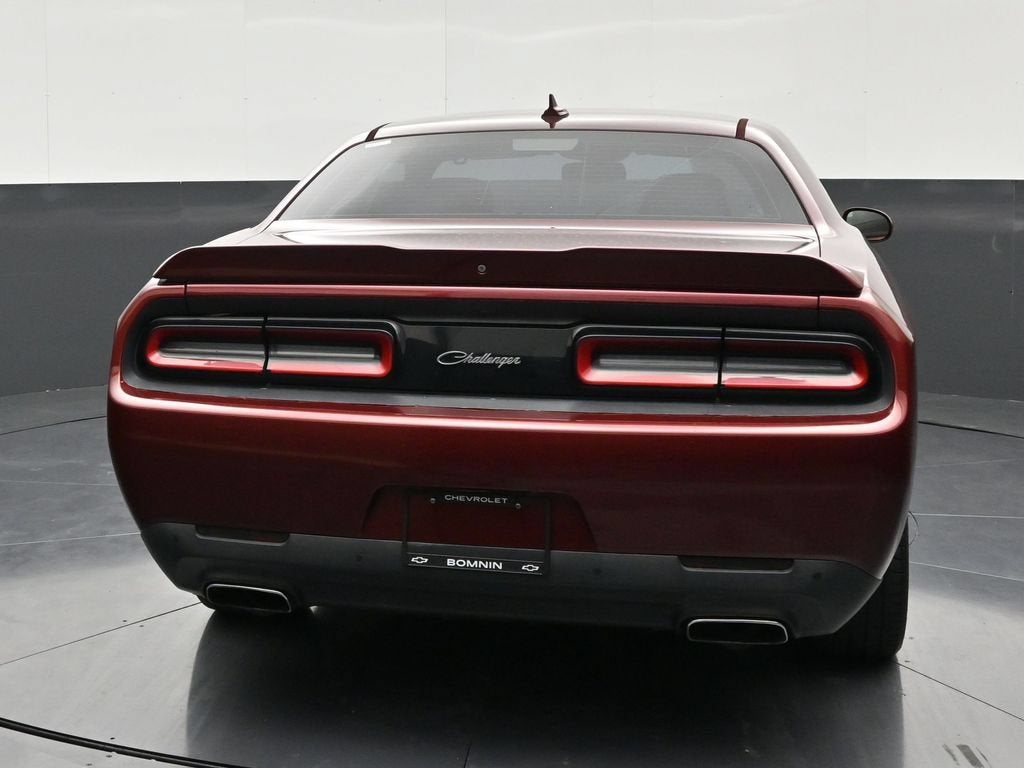 2018 Dodge Challenger SXT Plus