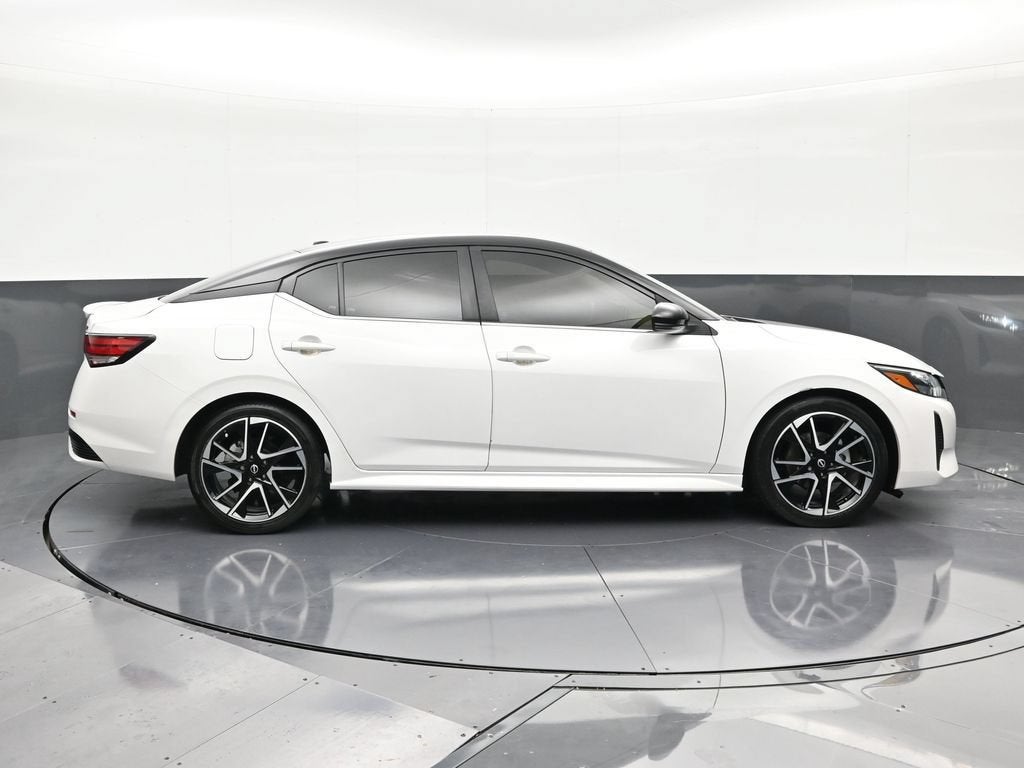 2024 Nissan Sentra SR Xtronic CVT