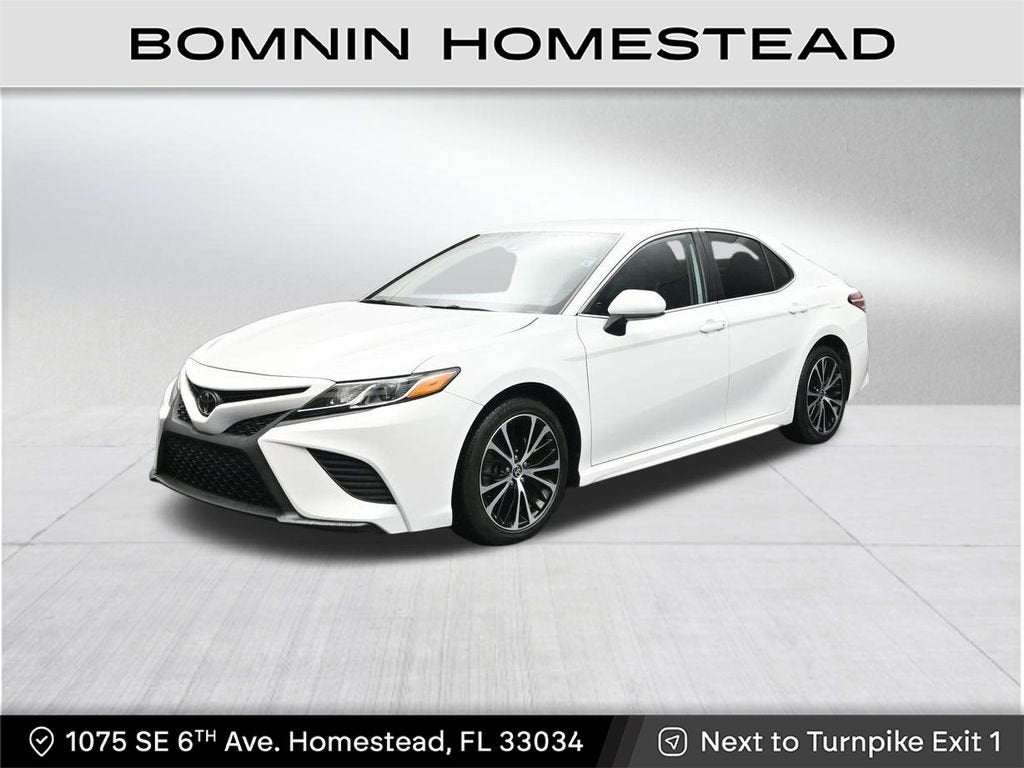 2020 Toyota Camry SE