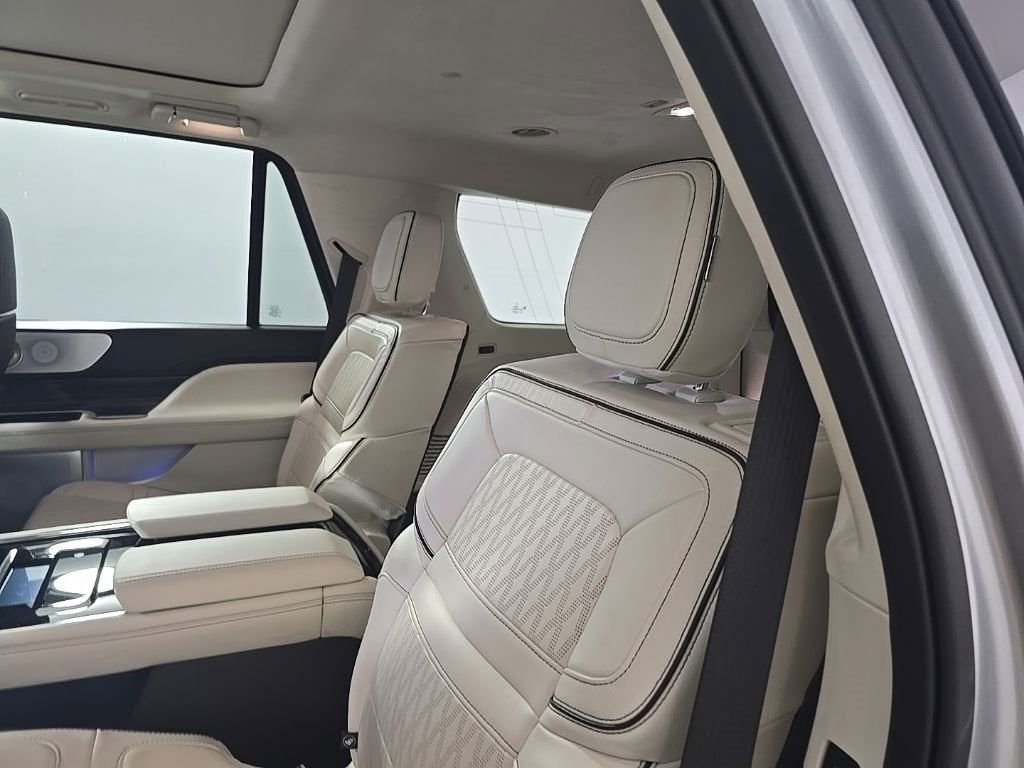 2023 Lincoln Navigator Black Label