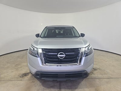 2025 Nissan Pathfinder S