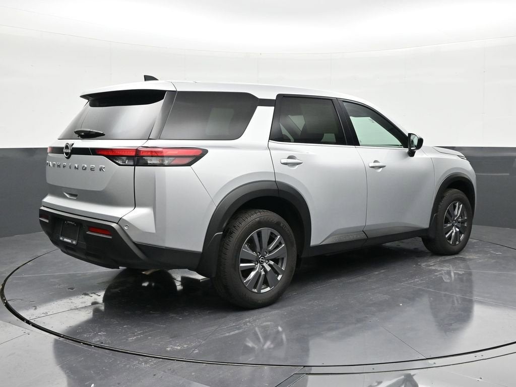 2025 Nissan Pathfinder S