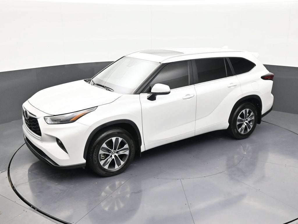 2025 Toyota Highlander XLE