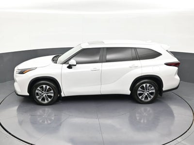 2025 Toyota Highlander XLE
