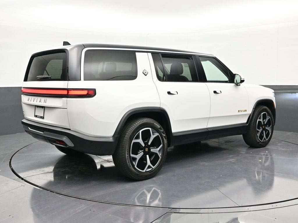 2024 RIVIAN R1S Adventure