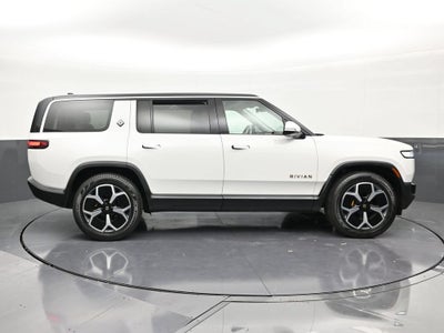 2024 RIVIAN R1S Adventure