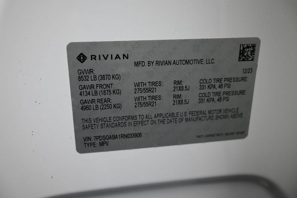 2024 RIVIAN R1S Adventure