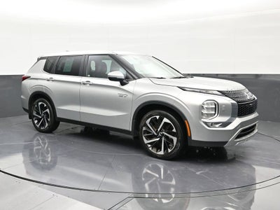 2023 Mitsubishi Outlander PHEV SE