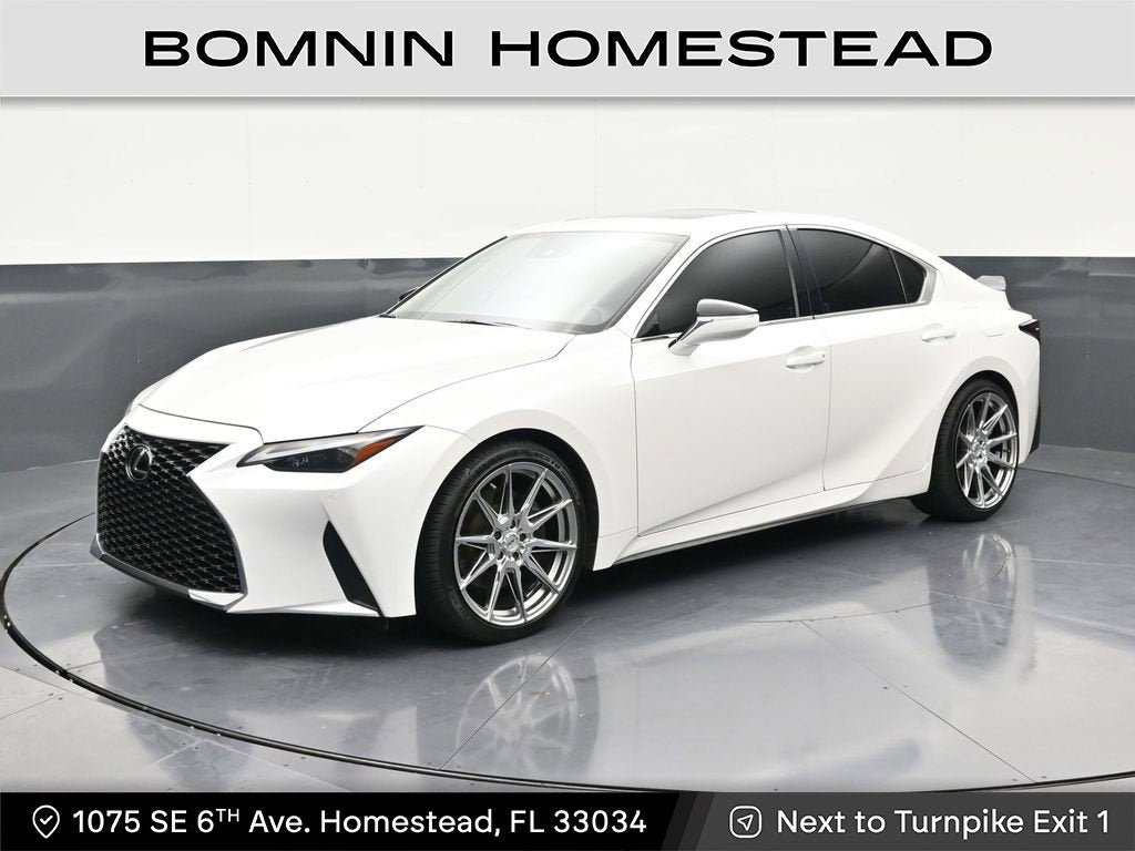 2023 Lexus IS