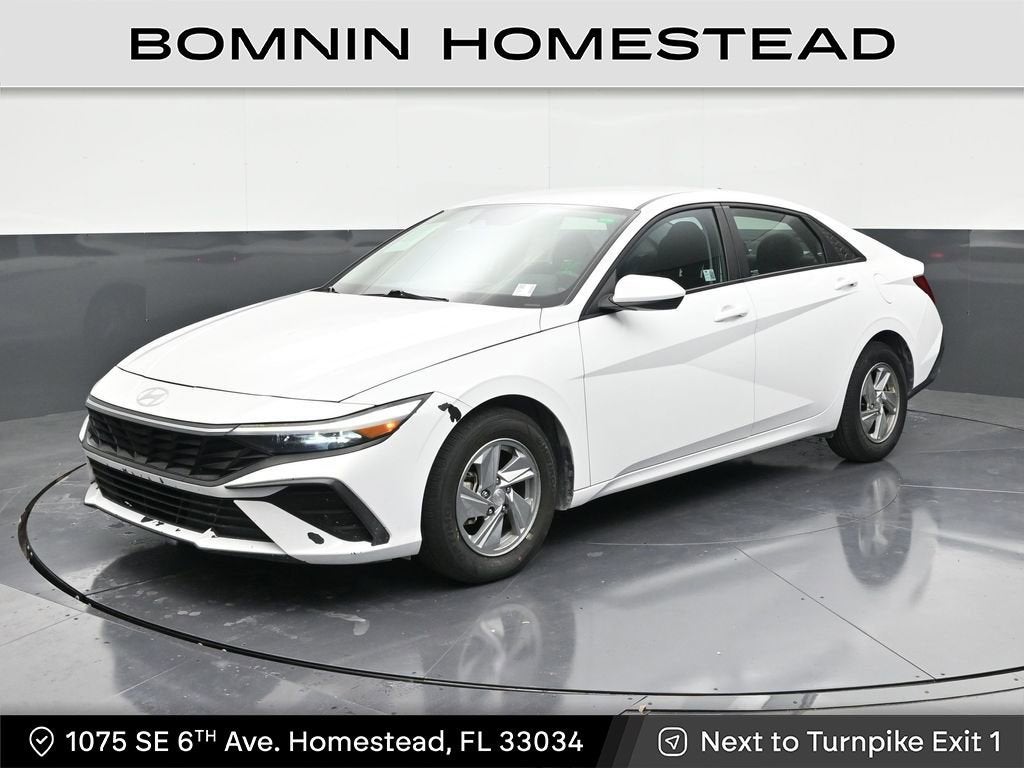 2024 Hyundai Elantra SE