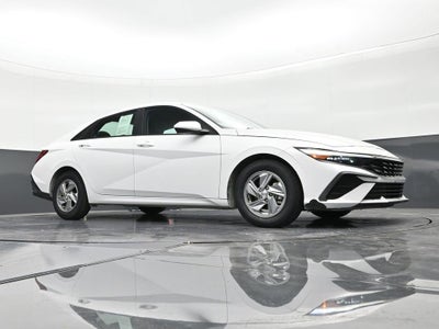 2024 Hyundai Elantra SE