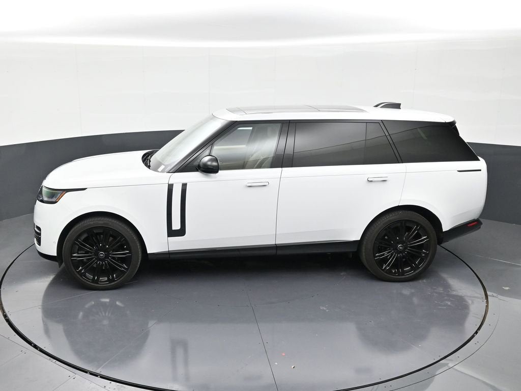 2025 Land Rover Range Rover SE