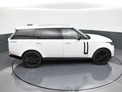2025 Land Rover Range Rover SE
