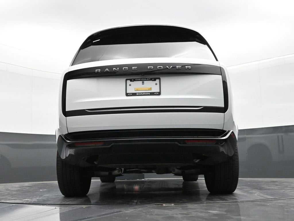 2025 Land Rover Range Rover SE