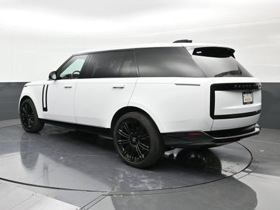 2025 Land Rover Range Rover SE