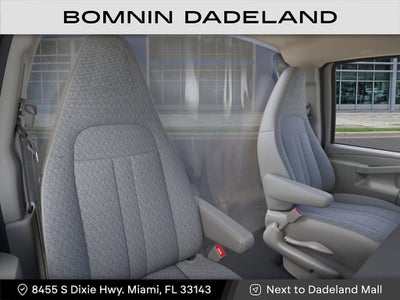 2025 Chevrolet Express Cutaway 3500 1WT