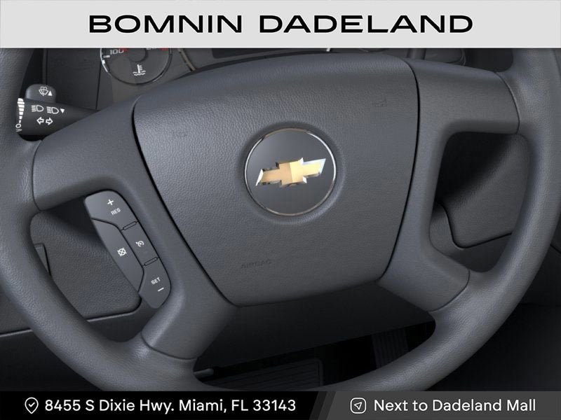 2025 Chevrolet Express Cutaway 3500 1WT
