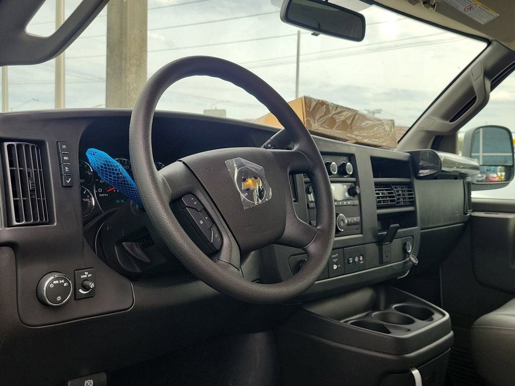 2025 Chevrolet Express Cargo 2500 WT