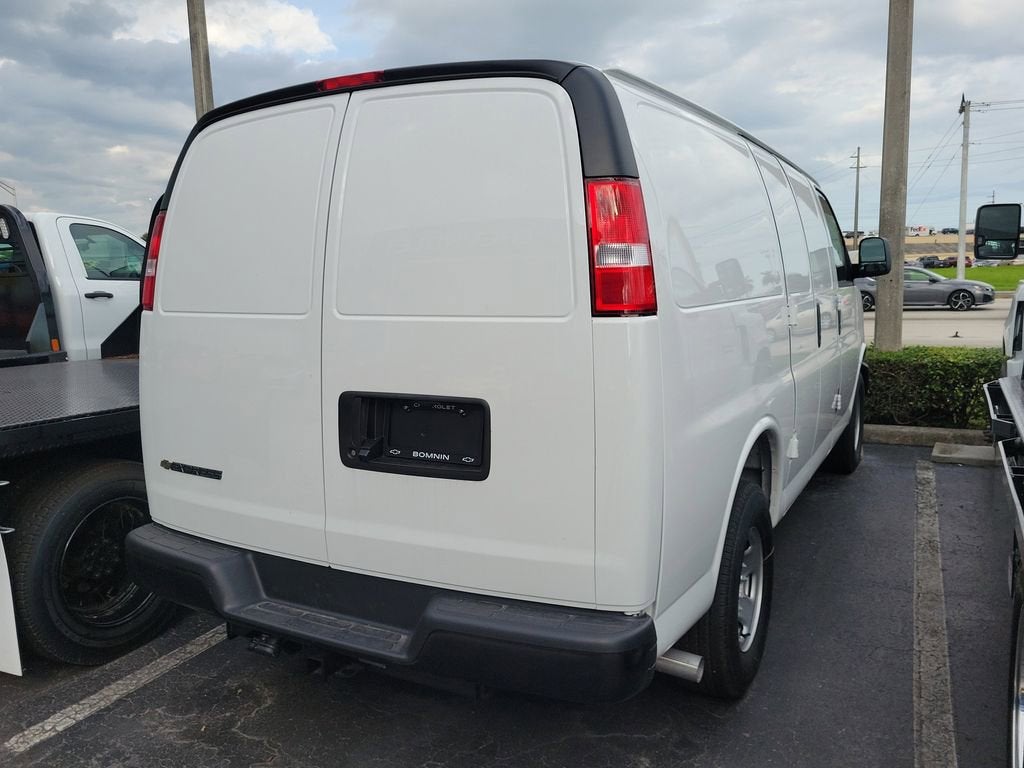 2025 Chevrolet Express Cargo 2500 WT