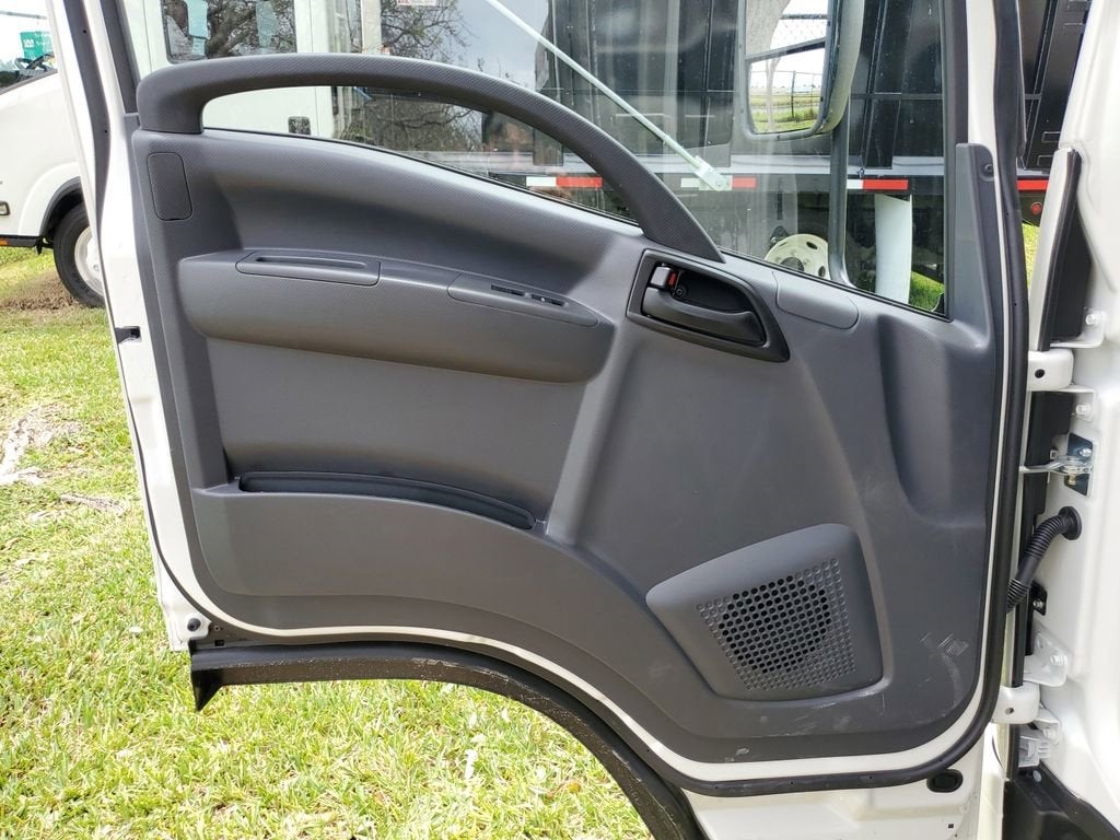 2025 Chevrolet Low Cab Forward 4500 Base