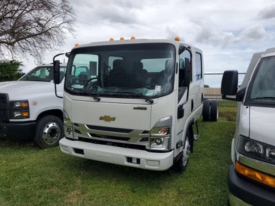 2025 Chevrolet Low Cab Forward 4500 Base